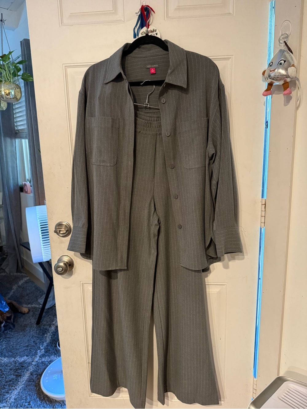 Women’s Vince Camuto Gray Pinstripe Two-Piece Shirt Blazer and Wide-Leg Pants
